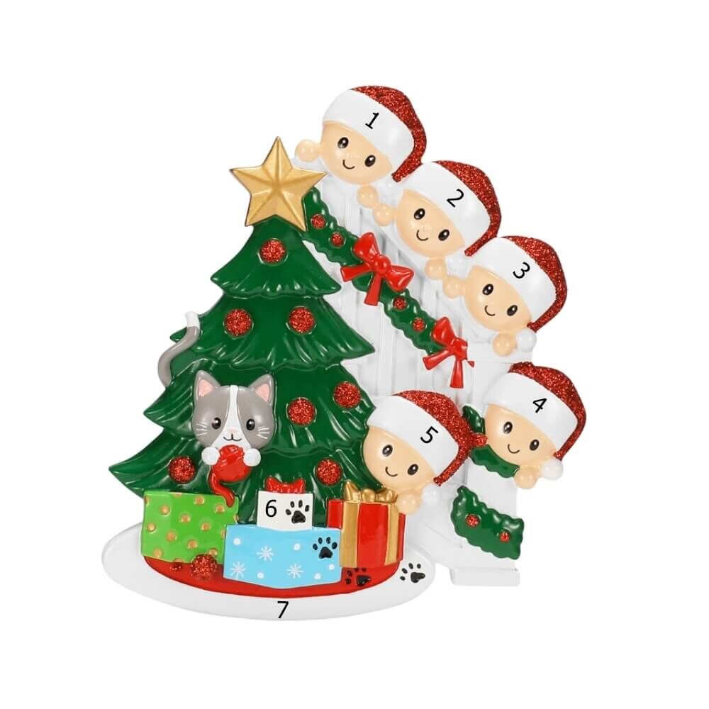 Cat in Christmas Tree Family / 5