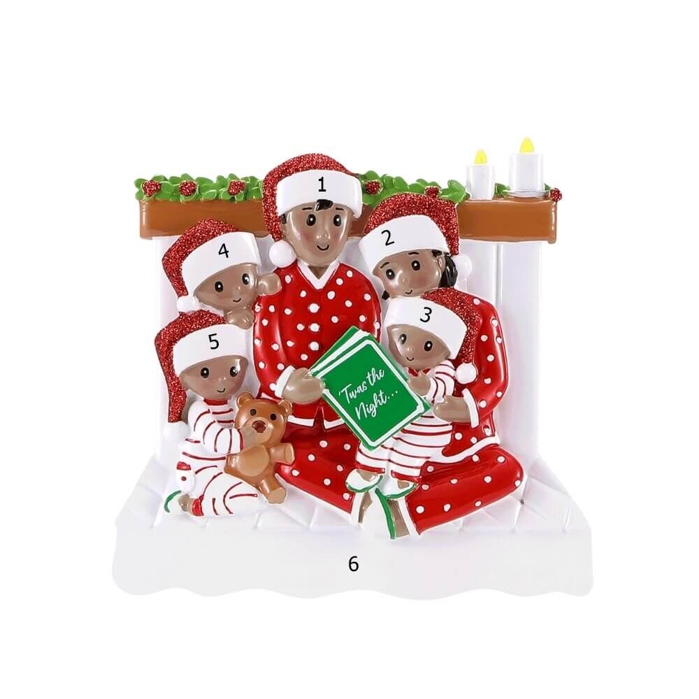 Reading in Bed Family / 5 (Ethnic)